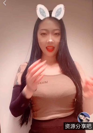 快手火爆！浮力主播欣妹妹的性感午夜场，150V5.8G精华片段等你来看