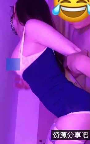 极品网红小嘤嘤：完美身材、颜值爆表，让你热血沸腾！