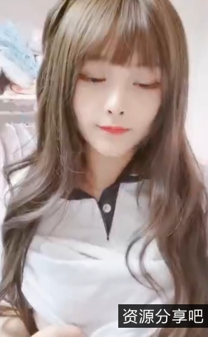 《WeChat网红穿梭于玩具、无聊、空虚中，15部漂亮心动视频》