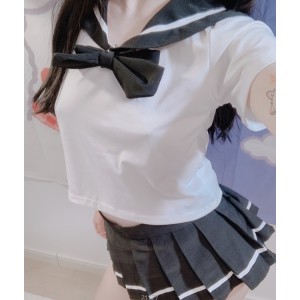 月月酱绝版合集精彩视频，性感女神月月酱，COS、舞蹈、唱歌定制，私人直播间，长腿声音，精品质量保证。