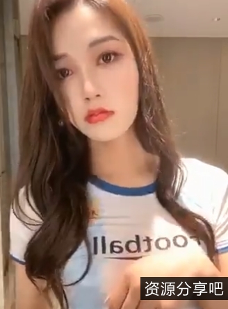 《{{网红名字}}露脸高颜值TS合集312v-18.4G:美丽容颜,让你一眼就记住》