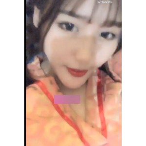蜜桃极品女主播无名小妖：颜值身材名气极佳，视频大小齐全，让你心潮澎湃，欲罢不能！