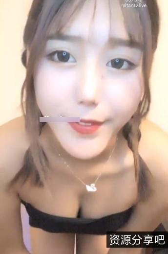 蜜桃极品女主播无名小妖：颜值身材名气极佳，视频大小齐全，让你心潮澎湃，欲罢不能！