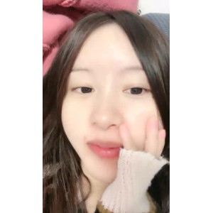 乖巧可爱的邻家女孩小玉：拥抱命运，改变未来