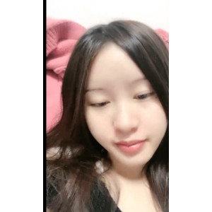 乖巧可爱的邻家女孩小玉：拥抱命运，改变未来
