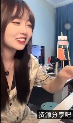 疯狂妹子抖音快手精彩瞬间合集：漏B漏奶、游乐园嬉戏、海边游泳、采摘野菜，百度盘下载！