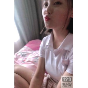依云小姐姐：82社区女友系列，72套，5.2资源，实力演技，忍耐度强，老人都懂