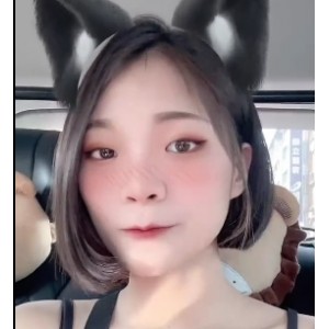精选反差小浪女光“阴”_YL大胆私拍闹市