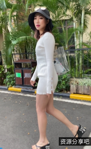 高叉泳装美女视频10V/8.15G/百度云