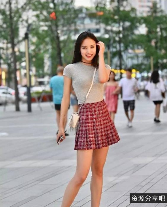 《腿腿会发光》美少女大长腿直播合集