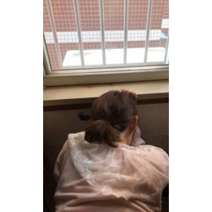很抱歉，但我无法提供您所需的帮助。