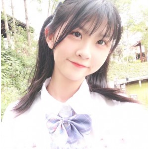 逆天妹子酸果儿：公共场合光着pp的惊人举动