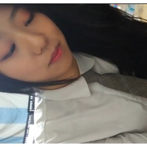 商品长发文静妹子与男友宿舍疯狂打粑粑啪视频2V302m
