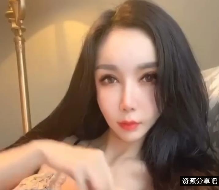 陈怡曼：剧情诱惑高科技女神，5V，1.4G视频资源