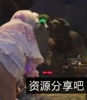 康纳：可爱妹子深夜户外展示有尺度cos服，1.8G视频资源合集