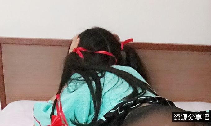 夏茉果果：61p图片+8v视频，198分钟独特视角，优质妹子