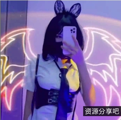 《小仙云儿》抖音风舞合集：独特舞姿引爆16亿元市值