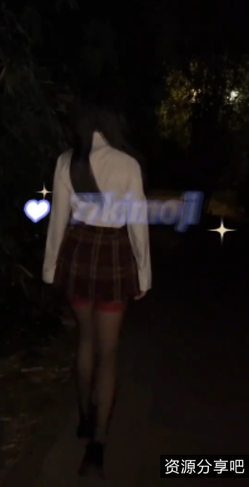 77kimoji粉丝们不能错过的精彩视频合集，169P+2.2G的内容让你一次满足！柒柒77kimoji：推特网红研究生，挑战热舞害羞