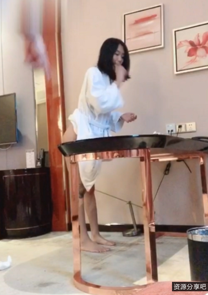 推特大神『joker』最强合集：17V+12G白嫩女神内释指教百度秒传