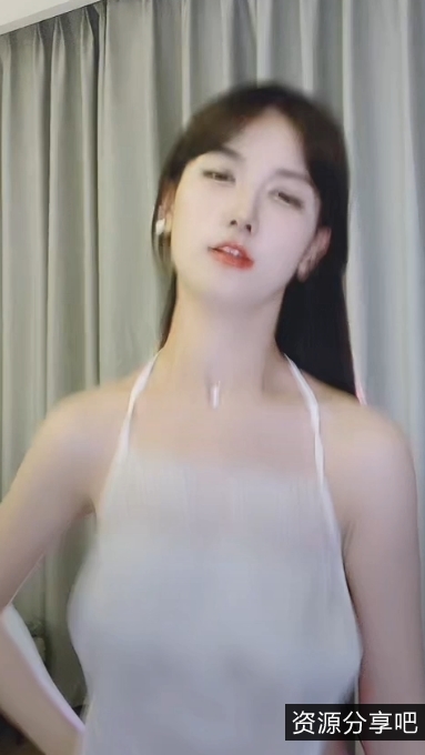 花椒宁依纯热舞视频8V+1.03G，白色肚兜遮球风情万种