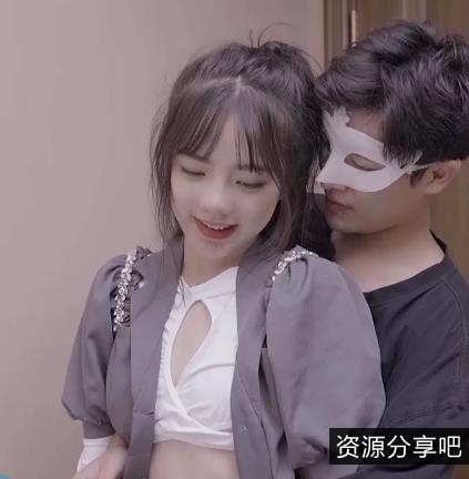 抖音火爆话题：潘甜甜三部曲，青春可爱缝纫机表演，快来围观下载！