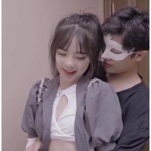 抖音火爆话题：潘甜甜三部曲，青春可爱缝纫机表演，快来围观下载！