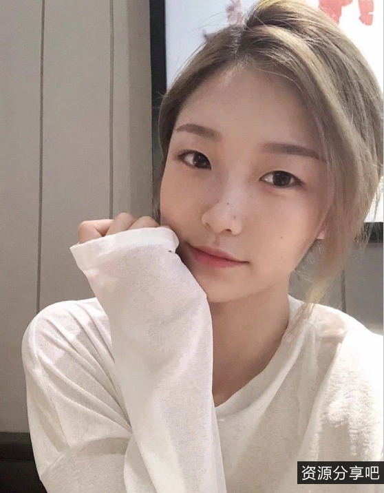 上海富家千金生活照展示，前任曝光65P视频，总大小591MB，百度盘分享