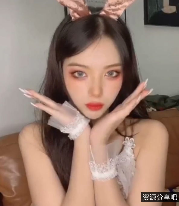 磐娴福利：半糖主播墨染新作《磐娴福利》视频，时长53分钟，850MB，百度云下载