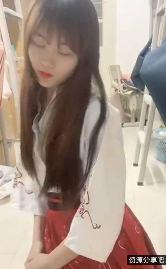 神秘视频大揭秘：12v4.16g，46个视频收藏，大四妹子惊叹不已