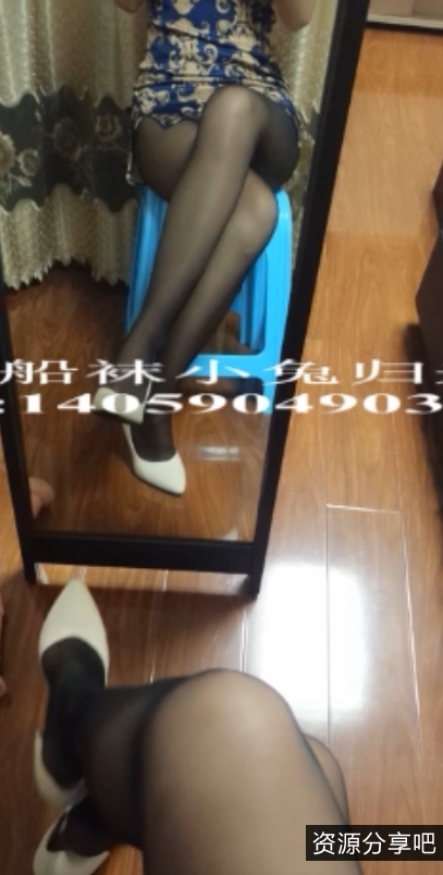 丝足向船袜小兔合集：60g补，尺度适中，听听悄悄话