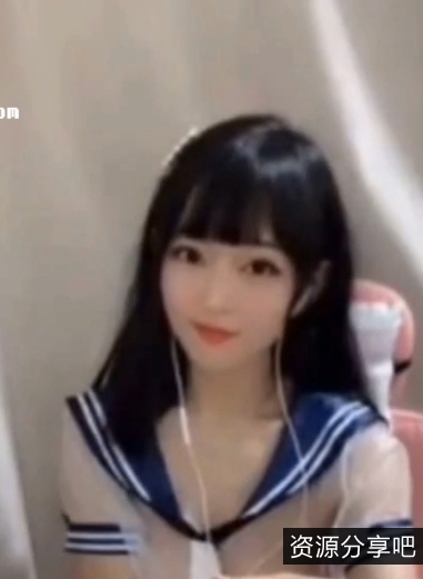 舔舔酱（咸小樱）10v8.8g补：幽默风趣视频收藏达63个，备受关注