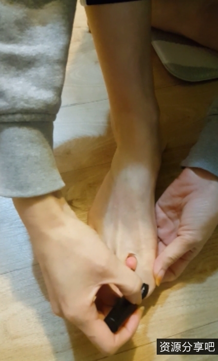 韩国蕾拉KoreafootGoddess：收藏百度ED2K，89v25.8g视频魅力无法抗拒