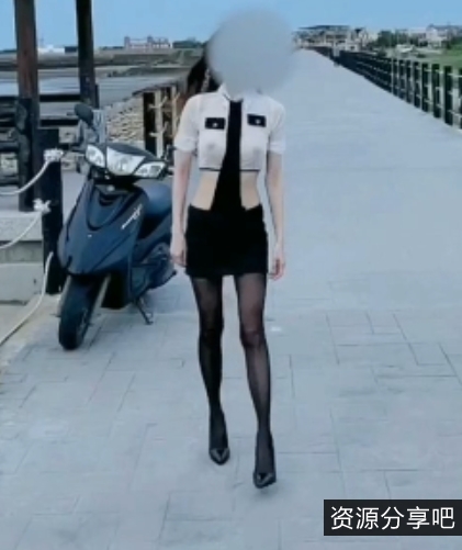 小仙女aigie户外直播20.1g合集，百度ED2K双平台收藏