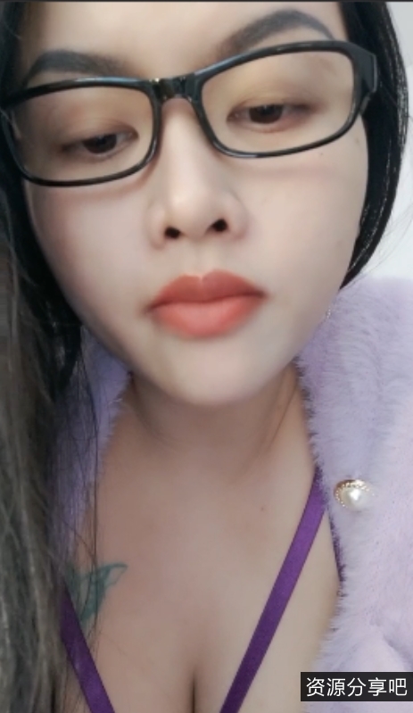 视频主播饺子君居家骚妇折翼修女，68v50.4g视频收藏狂潮