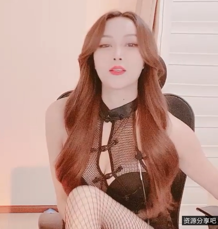 女王ANNVV(CNNANA)：108v155.2g的收藏191