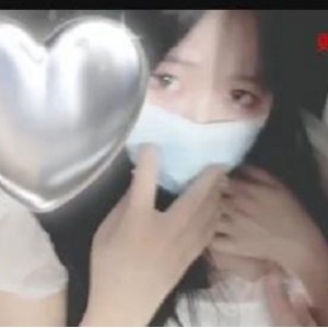 福利姬包包特写合集：今年最强不带手套馒头特写[11V3.8G]