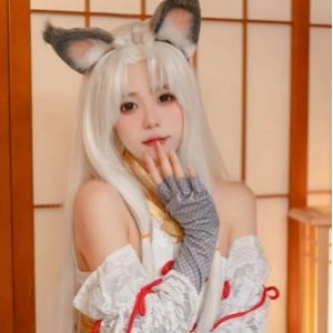 唯美清纯小姐姐团子兔合集2V1G，短视频+图集410张，自拍更新