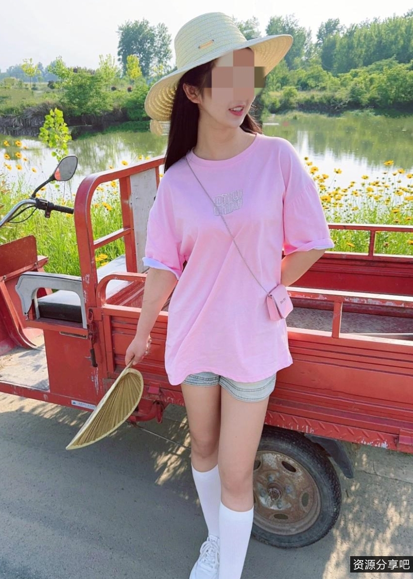 李露野外劲爆展示24部10.5G太顶了