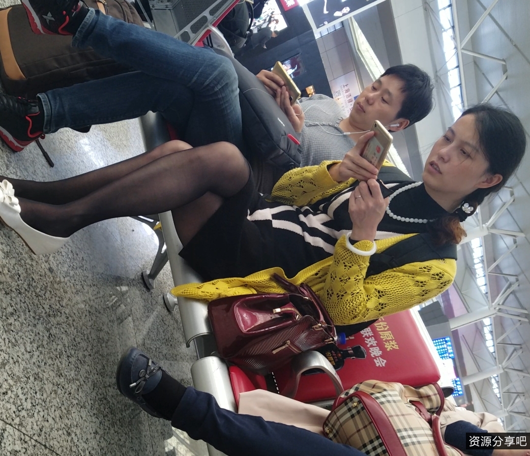 街拍车站自行打包合集22部19.1G清纯妹