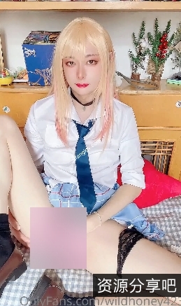 抖音十月的小哀变装视频19部8.3G超火辣