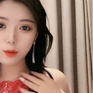 保时捷车模莎莎热舞私拍80部451.3G球迷互动