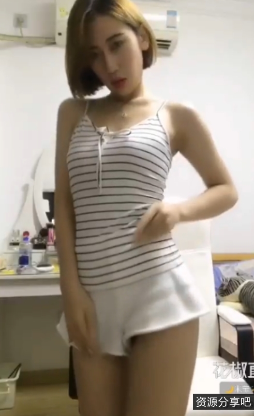 花椒猴赛雷弗林yuki冰妃定制15部合集热舞视频30G酥球蜜桃臀