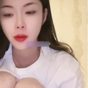 抖音史迪西土豪定制8V合集772M水蜜桃身材