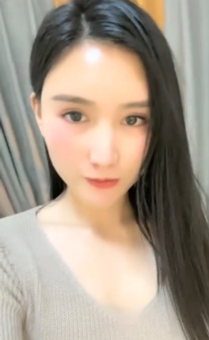 小奶猫嫩嫩包纯欲天花板舞蹈合集7V2.02G
