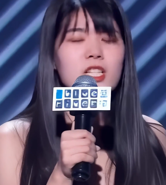 超惊艳5部刘涛傅首尔贾玲吴艳妮杨笠AI脱衣视频1.4G某房