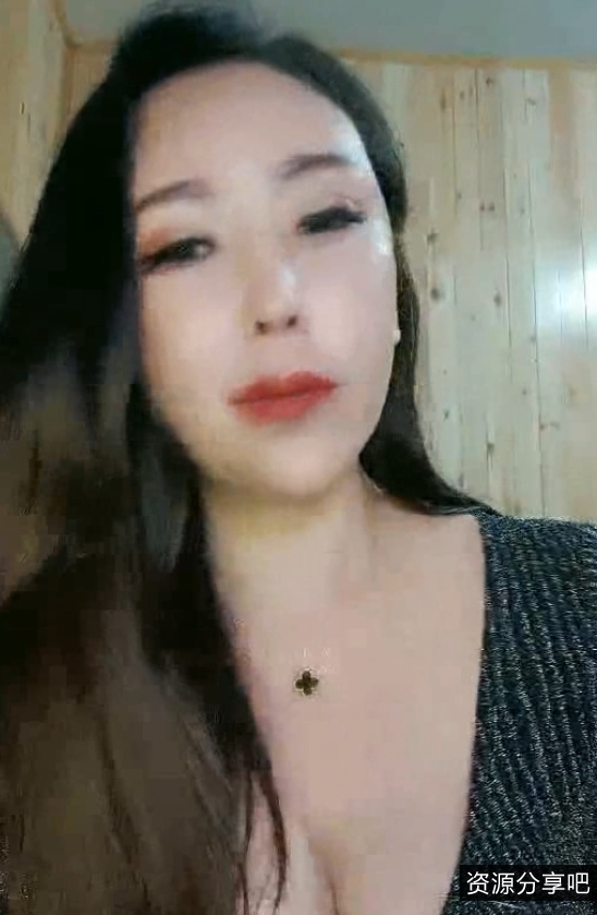 火辣推特热舞蜜桃御姐28部15.3G