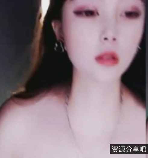 推特皮卡欣儿热舞视频3部110M太顶了