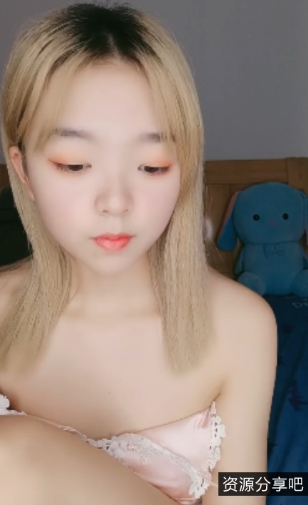 小可爱携闺蜜27.3G合集17部太顶了