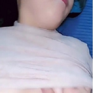 劲爆剧情我和媽媽王者1V643MB网盘视频