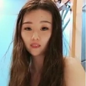 云端私藏清秀小姐姐热舞视频1部281兆撩人至极